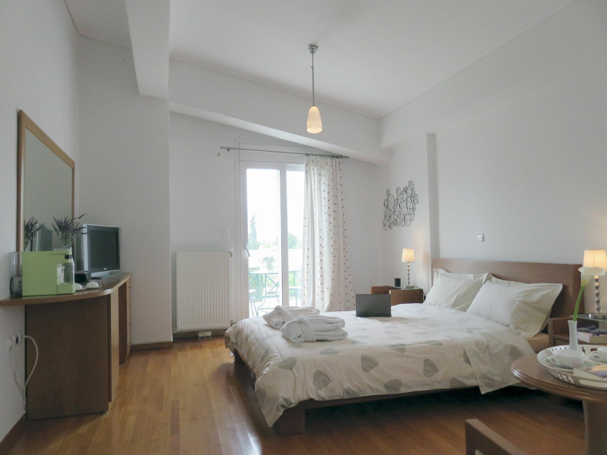 Olive Mansion Suites Marathón 外观 照片